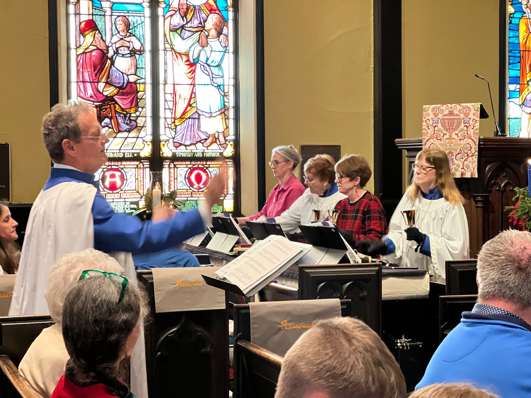 The Canterbury Ringers handbell choir of St. Luke's